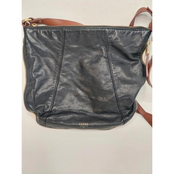 Fossil Purse Black Genuine  Leather Tote Hobo Style Unzips To White Bottom - Picture 4 of 9